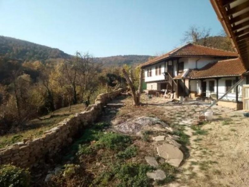 Dryanovo Ein grosses Landhaus auf über einem Hektar Land, mit dieser Lage eine Rarität Haus kaufen