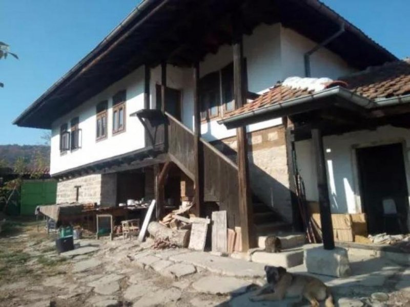 Dryanovo Ein grosses Landhaus auf über einem Hektar Land, mit dieser Lage eine Rarität Haus kaufen