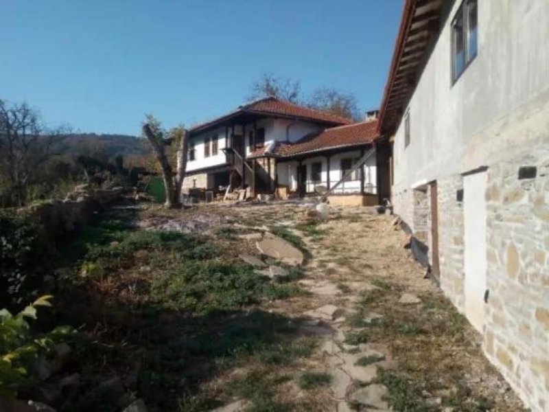 Dryanovo Ein grosses Landhaus auf über einem Hektar Land, mit dieser Lage eine Rarität Haus kaufen