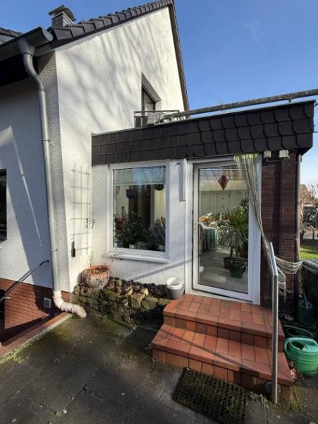 St. Augustin SANKT AUGUSTIN HANGELAR, freist. Einfam.Haus ca. 135 m² Wfl. 6 Zi., 379 m² GrSt., Vollkeller, Garage Haus kaufen