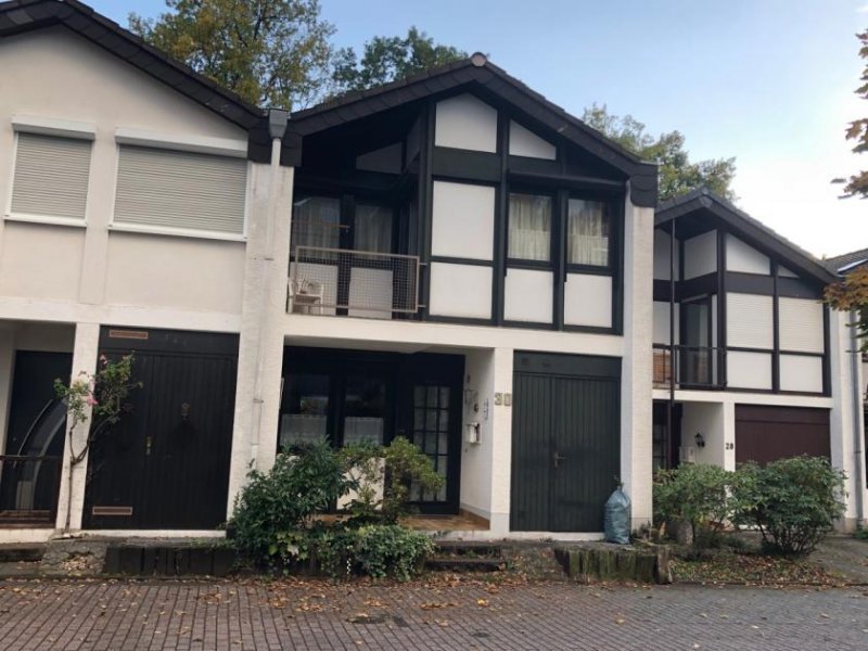 St. Augustin SANKT AUGUSTIN in toller Lage, Einfamilienhaus, ca. 130 m² Wfl., 4 Zimmer, Küche, Diele, Bad, Garten Haus kaufen