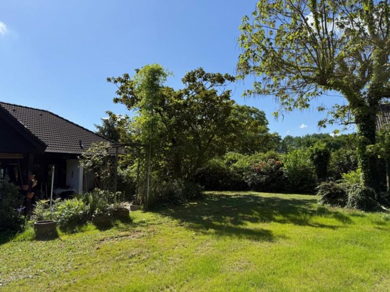 St. Augustin SANKT AUGUSTIN in top Lage, freist. EinfamHaus mit ca. 275 m² WNfl. 6-7 Zimmer, Keller 1.103 m² GrSt Haus kaufen