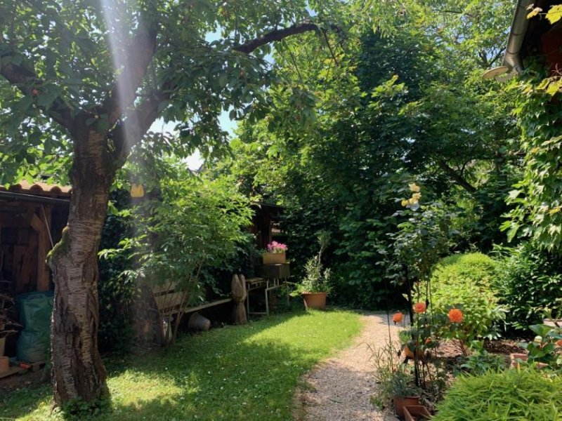 St. Augustin SANKT AUGUSTIN, schönes freist. Einfam.Haus , ca. 180 m² WNfl. 5 Zi, Keller, Terrasse, 590 m² GrSt. Haus kaufen