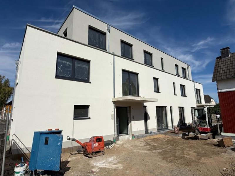 St. Augustin SOMMERANGEBOT, SANKT AUGUSTIN -NEUBAU- 4 Zimmer EG-Whg. mit 110 m² Wfl. Garten, Nähe HIT, ruhig Wohnung kaufen