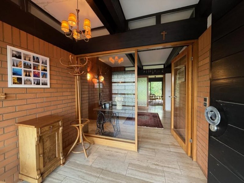 St. Augustin ST. AUGUSTIN NIEDERBERG, freist. EFH mit ELW, 8 Zimmer 258 m² Wfl. 2 Garagen, Keller, gr. 1.527 GrSt Haus kaufen