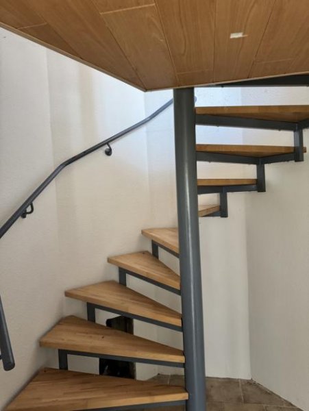 Hennef (Sieg) HENNEF GEISTINGEN tolles, helles Reihenhaus, 3 Zi. mit ca. 83 m² WNfl., West-Terrasse und TG-Platz Haus kaufen