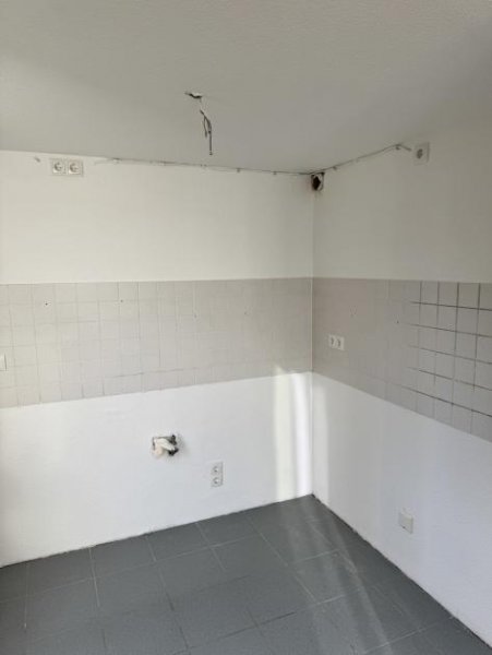 Hennef (Sieg) HENNEF GEISTINGEN tolles, helles Reihenhaus, 3 Zi. mit ca. 83 m² WNfl., West-Terrasse und TG-Platz Haus kaufen