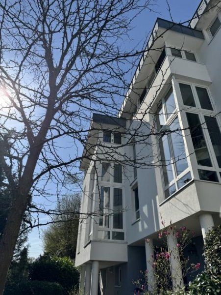 Hennef (Sieg) HENNEF, tolle Eigentumswohnung im Reihenhausstil, 2-3 Zi. mit ca. 83 m² Wfl, West-Terrasse +TG-Platz Wohnung kaufen