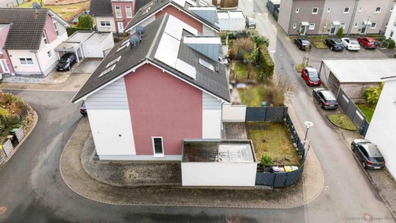 Hennef (Sieg) Modernes Familienhaus mit Garten, Studio & Garage – ruhig wohnen in Hennef- Im Siegbogen Haus kaufen
