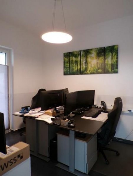 Euskirchen Gewerbe & Wohnen vereint – modernes Büro-/Lagerensemble mit hochwertigem Wohnhaus in Euskirchen Haus kaufen