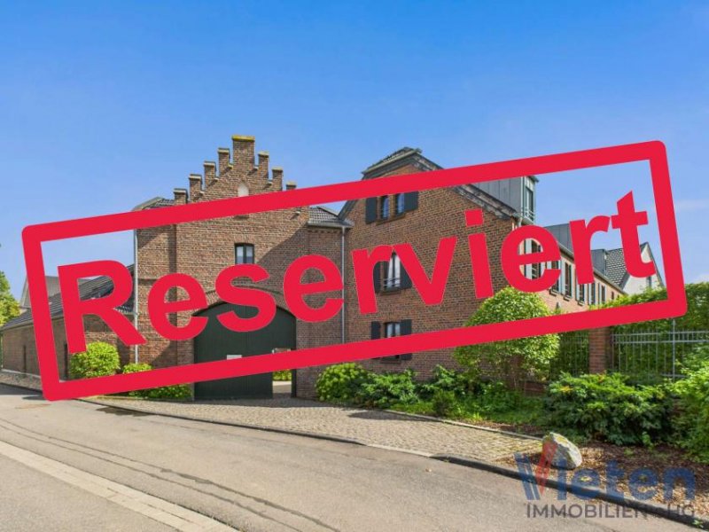 Weilerswist Exklusives Wohnen auf dem historischen Gutshof: Charme, Ruhe und Hochwertigkeit erleben Haus kaufen