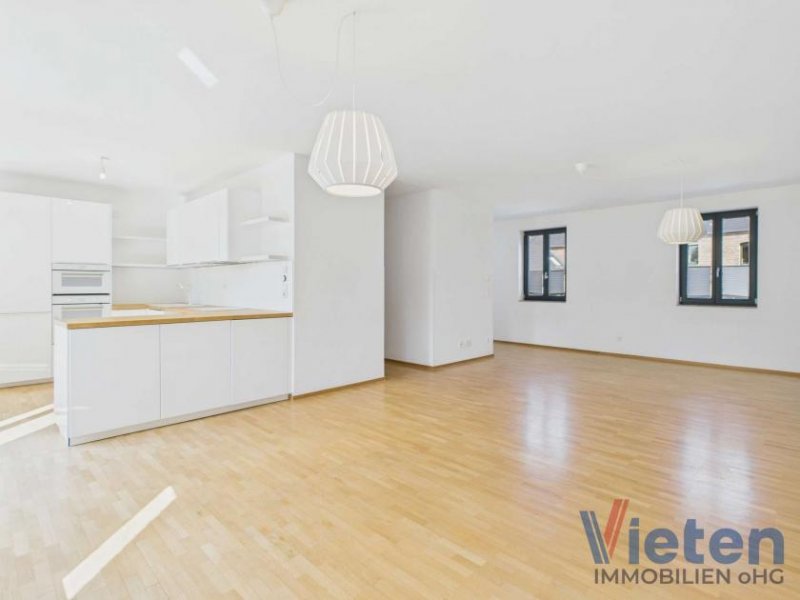 Weilerswist Exklusives Wohnen auf dem historischen Gutshof: Charme, Ruhe und Hochwertigkeit erleben Haus kaufen