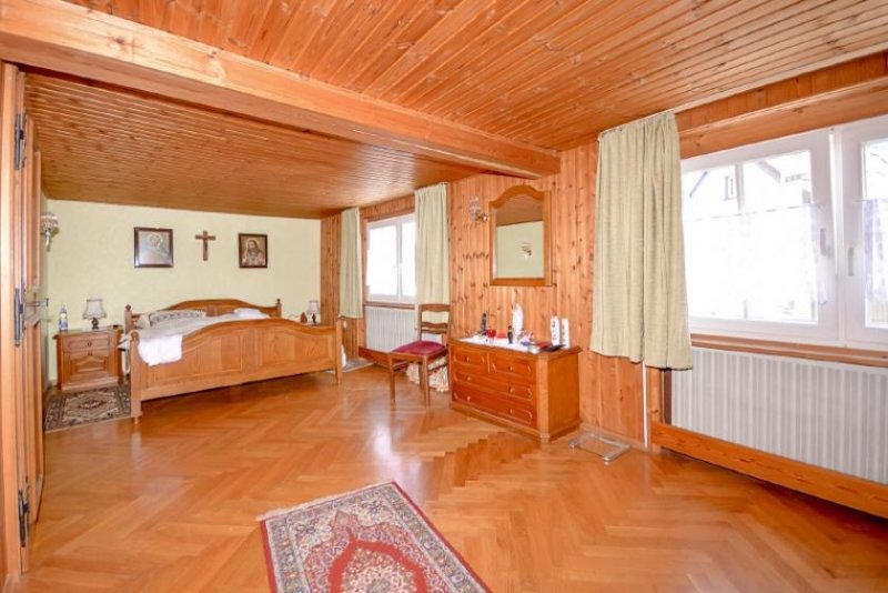 Weilerswist Gemütliches Fachwerkhaus mit zusätzlicher Halle und Garten Haus kaufen