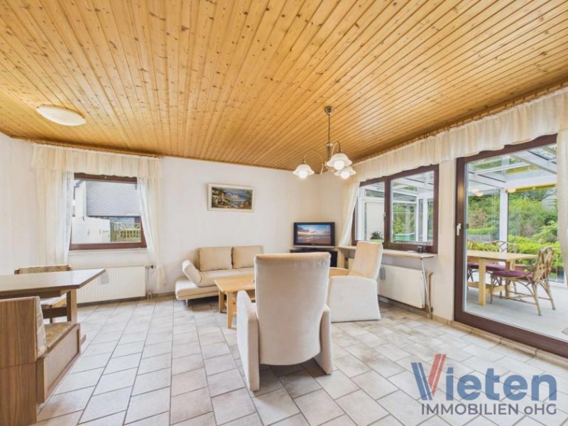 Schleiden Wohnen in angenehmer Ruhe – Eigenheim mit Wintergarten und Wohlfühlcharakter Haus kaufen