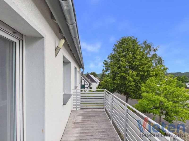 Hellenthal Natur vor der Tür: Attraktive 2-Zimmer-Wohnung mit Balkon nahe Weißer Stein und Nationalpark Eifel! Wohnung kaufen