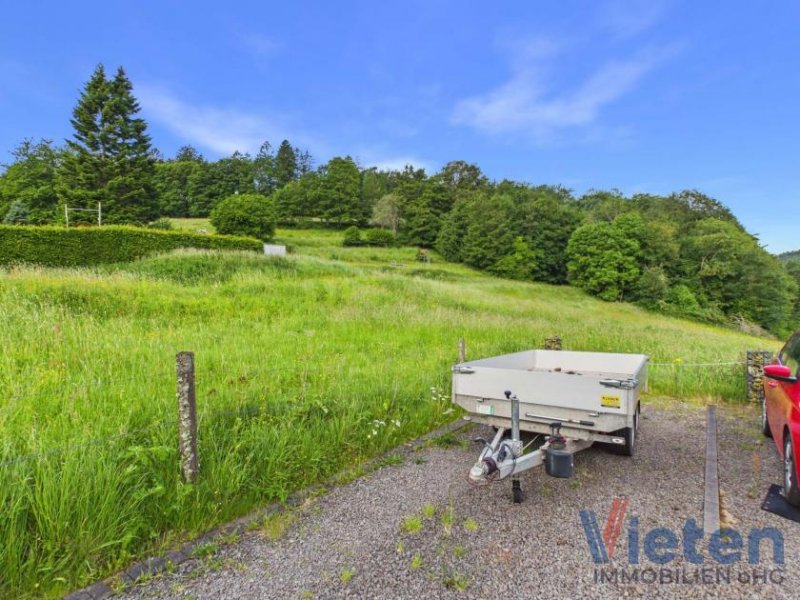 Hellenthal Natur vor der Tür: Attraktive 2-Zimmer-Wohnung mit Balkon nahe Weißer Stein und Nationalpark Eifel! Wohnung kaufen