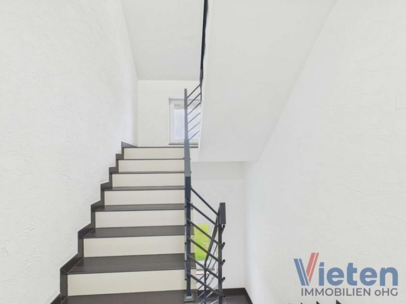 Hellenthal Natur vor der Tür: Attraktive 2-Zimmer-Wohnung mit Balkon nahe Weißer Stein und Nationalpark Eifel! Wohnung kaufen