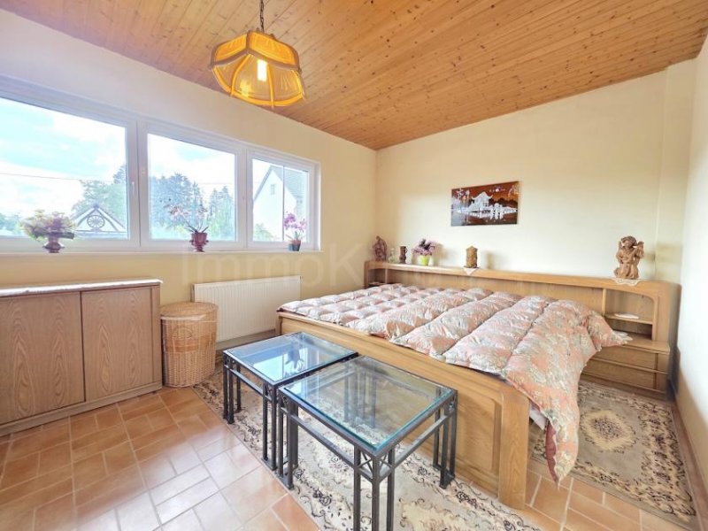 Blankenheim (Kreis Euskirchen) ++ BESONDERES 2-3 FAMILIENHAUS + VIERERCARPORT + BAULAND IN RUHIGER LAGE! ++ Haus kaufen