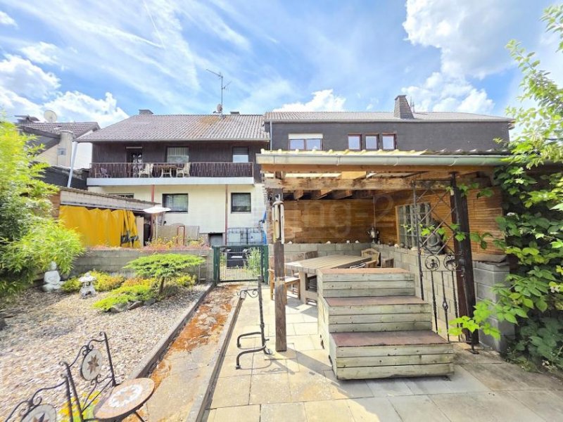 Blankenheim (Kreis Euskirchen) ++ BESONDERES 2-3 FAMILIENHAUS + VIERERCARPORT + BAULAND IN RUHIGER LAGE! ++ Haus kaufen