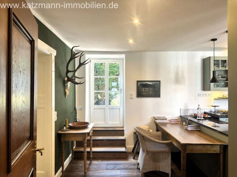 Nettersheim Eingerichtete Praxis und repräsentatives Wohnhaus im Ortskern zu verkaufen Gewerbe kaufen