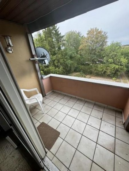 Trier Wohnen über den Dächern von Trier – 4 Zimmer, Süd-Balkon, Garage & großer Dachraum Wohnung kaufen