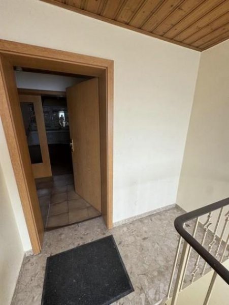 Trier Wohnen über den Dächern von Trier – 4 Zimmer, Süd-Balkon, Garage & großer Dachraum Wohnung kaufen