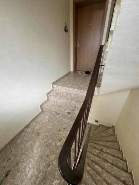 Trier Wohnen über den Dächern von Trier – 4 Zimmer, Süd-Balkon, Garage & großer Dachraum Wohnung kaufen