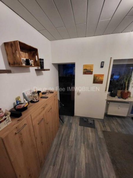 Waldrach ***RESERVIERT*** Schönes Zweifamilienhaus für Kapitalanleger oder Mehrgenerationshaus Haus kaufen