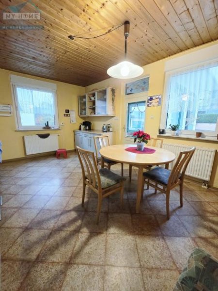 Schweich WOW! Schweich - freist., Raumwunder in Top Zustand incl. Garagen, Stellpl., Garten! Haus kaufen