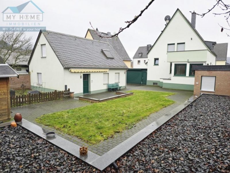 Schweich WOW! Schweich - freist., Raumwunder in Top Zustand incl. Garagen, Stellpl., Garten! Haus kaufen