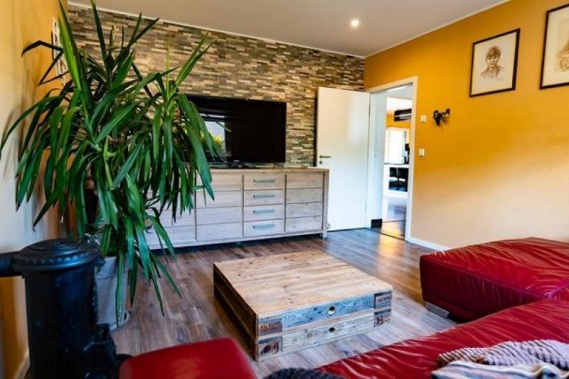Wincheringen Luxusvilla mit Infinity-Pool & unverbaubarem Moselblick bis nach Luxemburg Haus kaufen