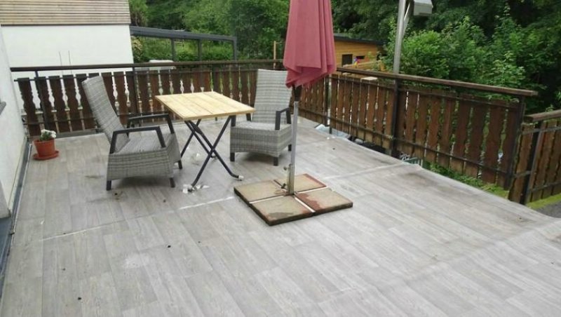 Wiltingen Großes Einfamilienhaus in ruhiger, gepflegter Wohnlage, mit schönem Garten und großem Balkon Haus kaufen