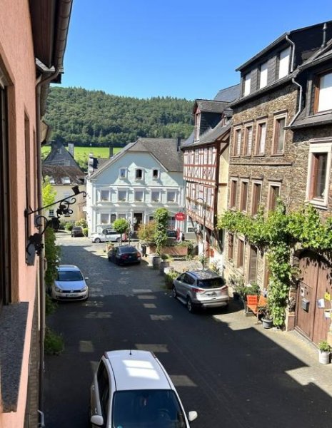 Zeltingen-Rachtig Zwei Wohnhäuser in Zeltigen an der Mosel (hochwasserfrei) mit 233 qm Wohnfläche Haus kaufen