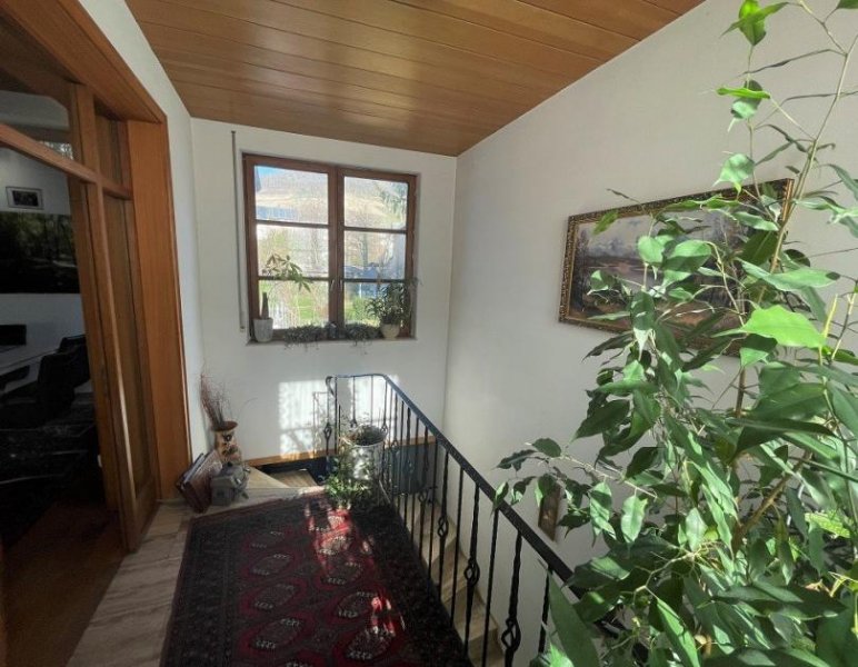 Kröv Wohnhaus mit 223 qm Wohnfl. / sehr schönem Garten und mit 149 qm Laden (Kröv-Mosel) Haus kaufen