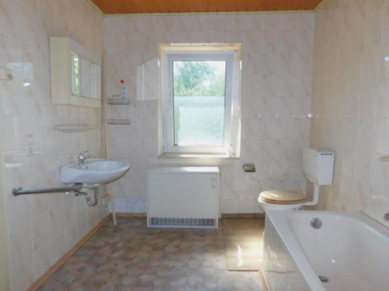 Bengel Bengel - Gemeinde zwischen Eifel und Mosel - modernisiertes RMHs in Randlage,auch als Ferienimmo. geeignet Haus kaufen