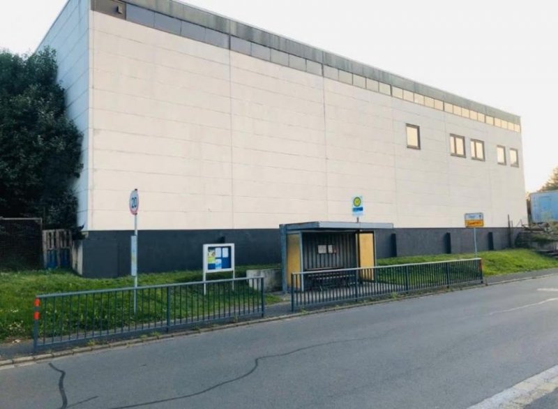 Daun Lagerhallen mit Freifläche in zentraler, verkehrsgünstiger Lage. Gewerbe kaufen