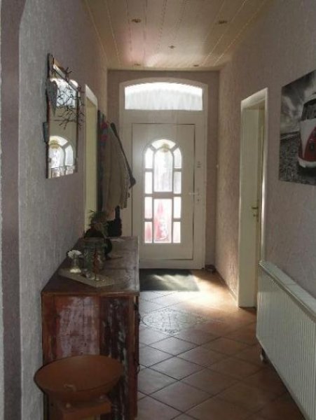 Stadtkyll EFH mit Ferienwohnung oder Einlieger u. Gästezimmer u. 2 Gartenhäuser Haus kaufen