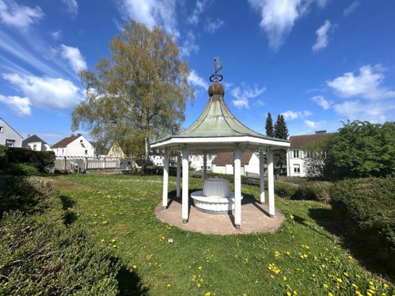 Bitburg Zweifamilien-Wohnhaus in der Clara-Simon-Gartensiedlung / zentrale und ruhige Lage Haus kaufen