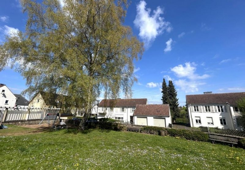 Bitburg Zweifamilien-Wohnhaus in der Clara-Simon-Gartensiedlung / zentrale und ruhige Lage Haus kaufen