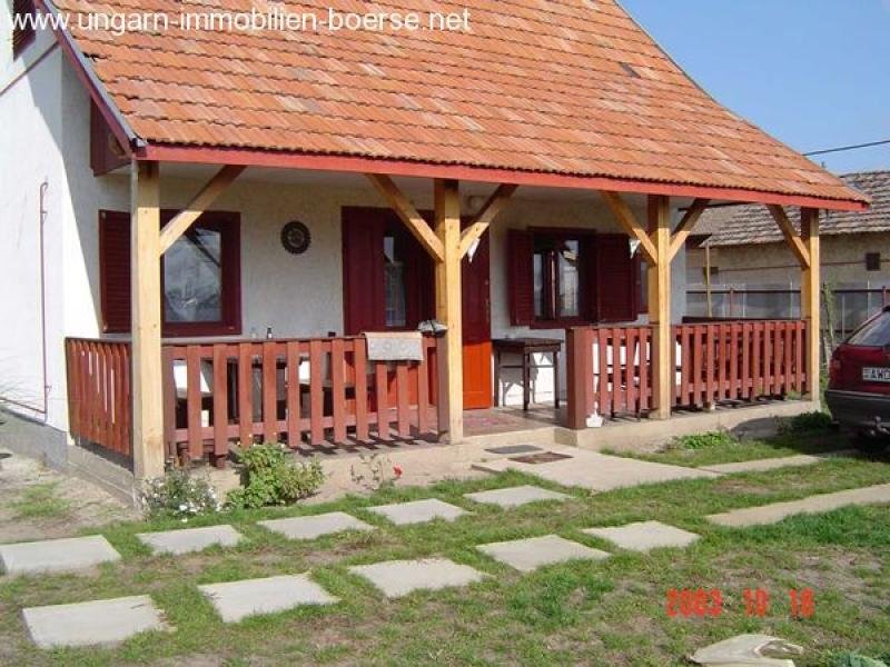 Cserkeszöl&#337; Neuartiges Ferienhaus in Südungarn Haus kaufen