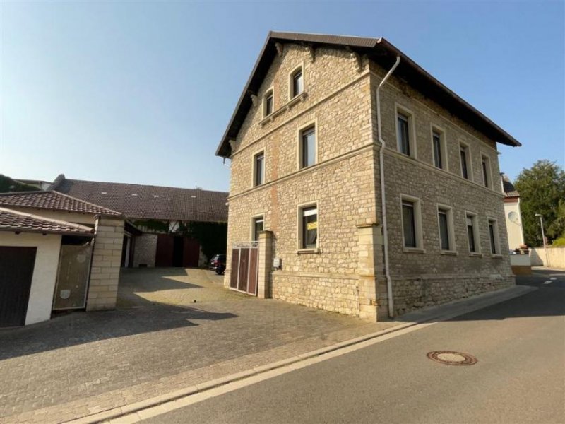 Essenheim EUPORA® Immobilien: Schöner Winzerhof mit Scheunen und Weinkellern in Essenheim bei Mainz. Haus kaufen