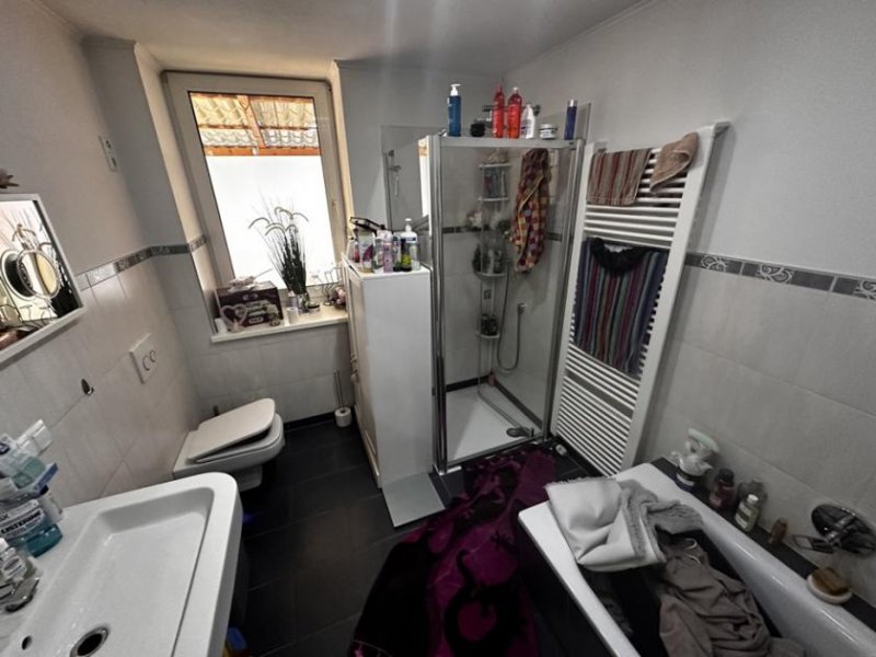 Bad Kreuznach KOMPLETT VERMIETETES UND GEPFLEGTES MFH MIT 4 WOHNEINHEITEN AN DER ELLERBACH | ZENTRALE STADTLAGE Haus kaufen