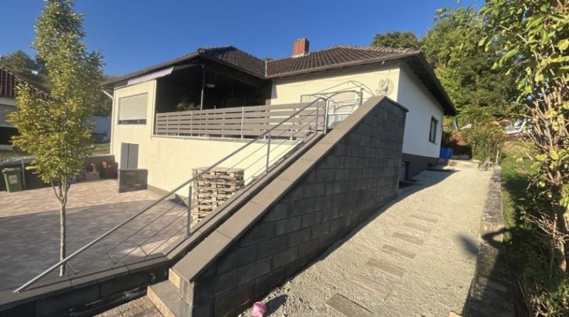 Vendersheim Exklusives Einfamilienhaus mit Panoramablick bis zum Wißberg, OHNE MAKLER PROVISION Haus kaufen