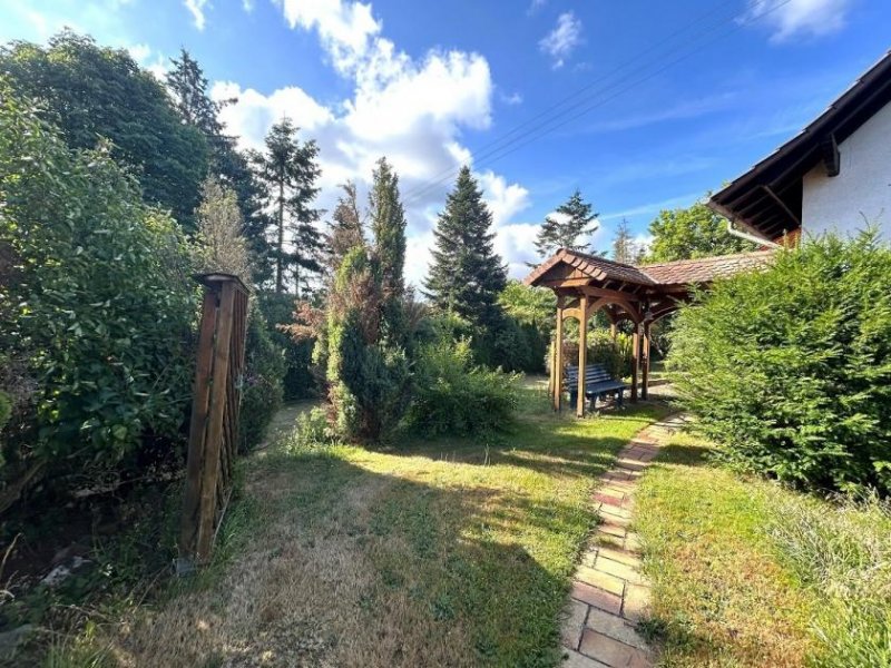 Sien sehr solides und gut erhaltenes Einfamilien Wohnhaus im ruhigen Hunsrück Nähe Kirn / Bad-Kreuznach Haus kaufen