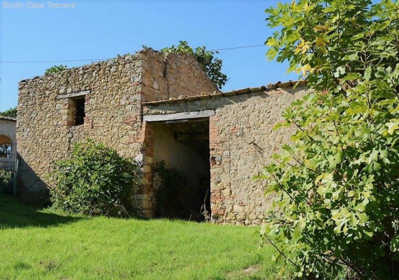 Castelnuovo di Val di Cecina Anktikes Landhaus zum Restaurieren Haus kaufen