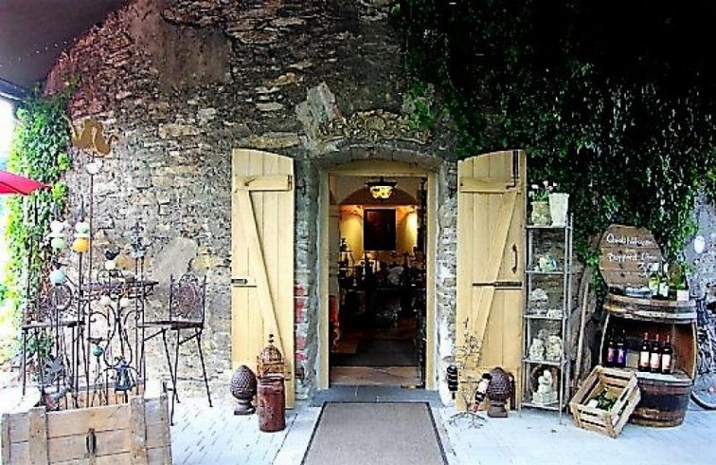 Boppard über mehrere Jahrhunderte alter Wasserturm mit seiner Geschichte einmalig auf der Welt und vollkommen renoviert (gewerbliche