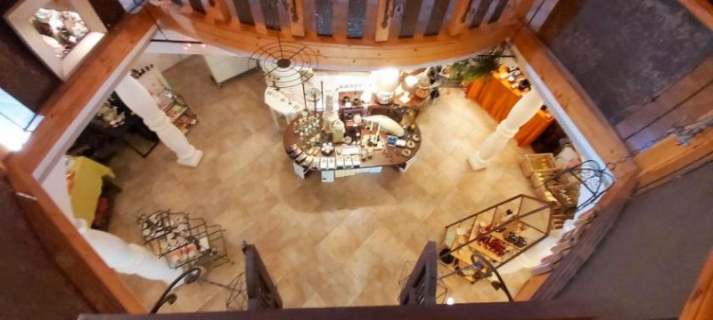 Boppard über mehrere Jahrhunderte alter Wasserturm mit seiner Geschichte einmalig auf der Welt und vollkommen renoviert (gewerbliche