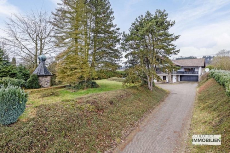 Ransbach-Baumbach RANSBACH-BAUMBACH: Großzügiges Landhaus 260 m2 mit 1626 m2 großem Garten. Haus kaufen