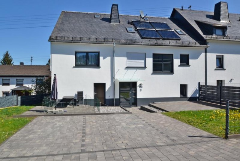 Freirachdorf Anlageobjekt Vierfamilienhaus Nähe A3, zwischen Selters und Dierdorf Gewerbe kaufen