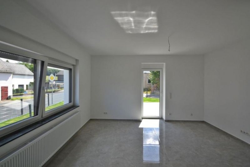 Freirachdorf Anlageobjekt Vierfamilienhaus Nähe A3, zwischen Selters und Dierdorf Gewerbe kaufen